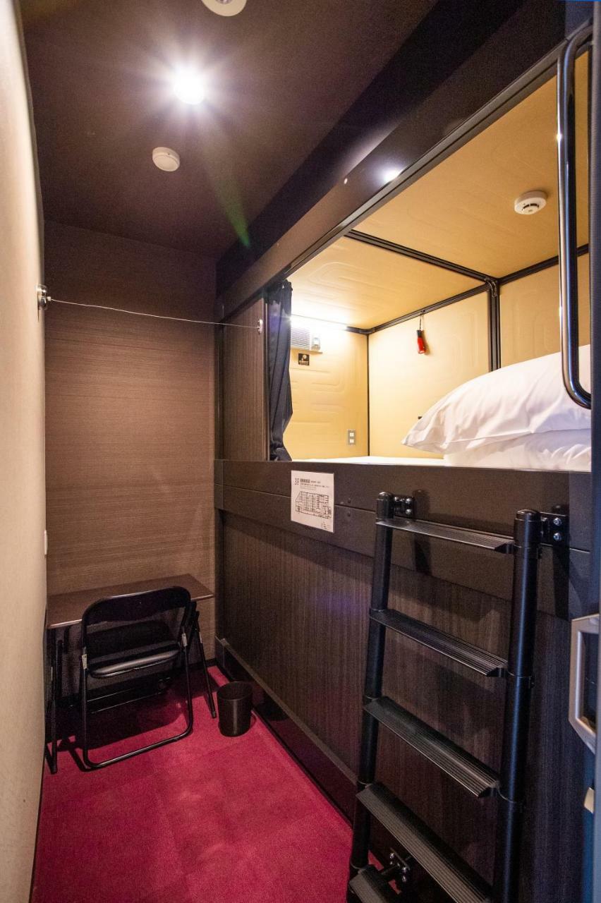 Capsule Hotel Hakodate Exterior photo